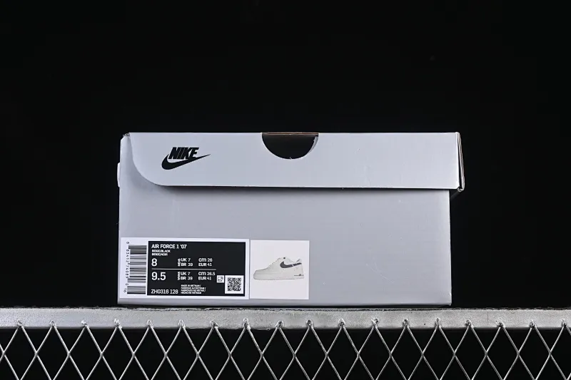 All categories Nk Air Force 1 Air Force series Nk Air Force 1 Low Air Force low-top Nike Air Force 1'07 Low joint white and black Air Force 1 low-top casual sneakers ZH0318-128